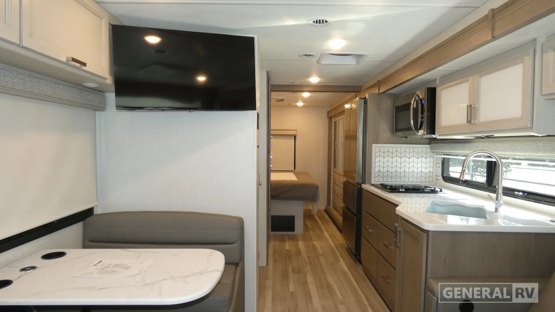 2027 Thor Motor Coach Luminate MM30 - Photo 3