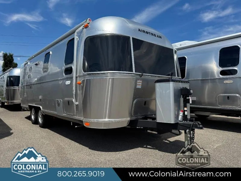 2027 Airstream Flying Cloud 25FB - Photo 2