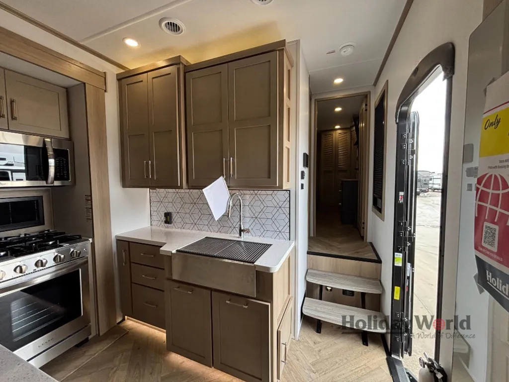 2026 Keystone Raptor 441, Photos photo 18