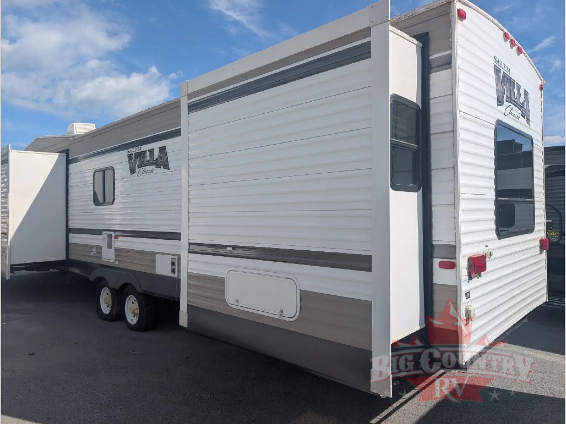 2014 Forest River Salem Villa 400FLT dealer photo 3 from Big Country RV