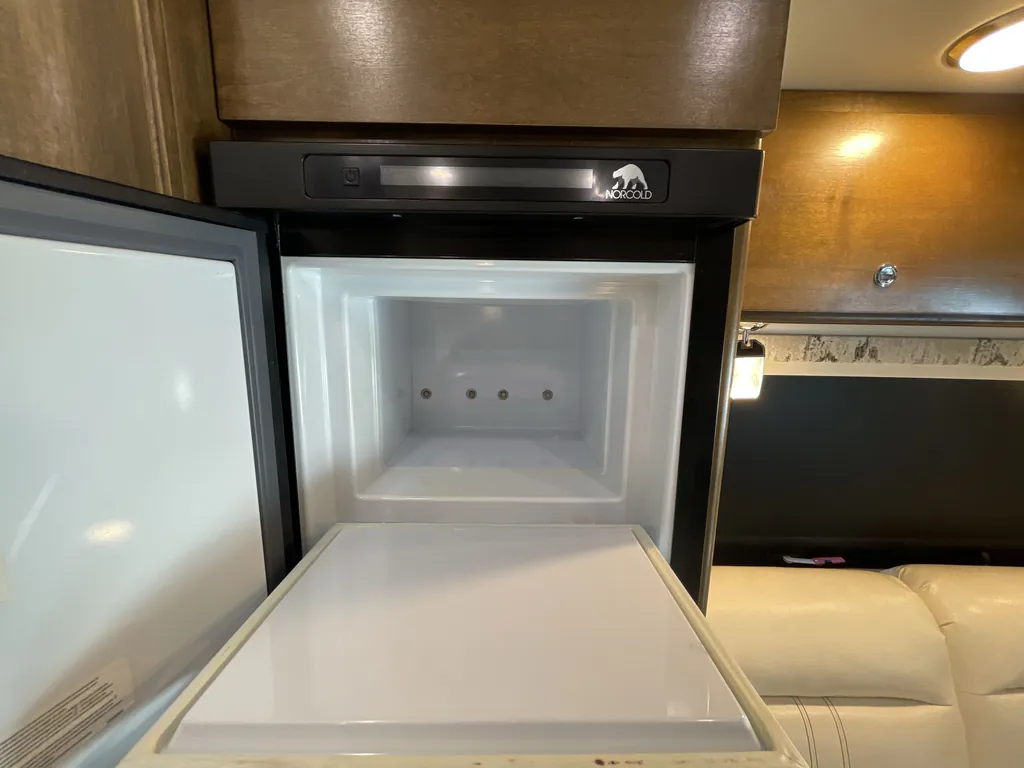 2019 Tiffin Wayfarer 24 TW, Photos photo 8