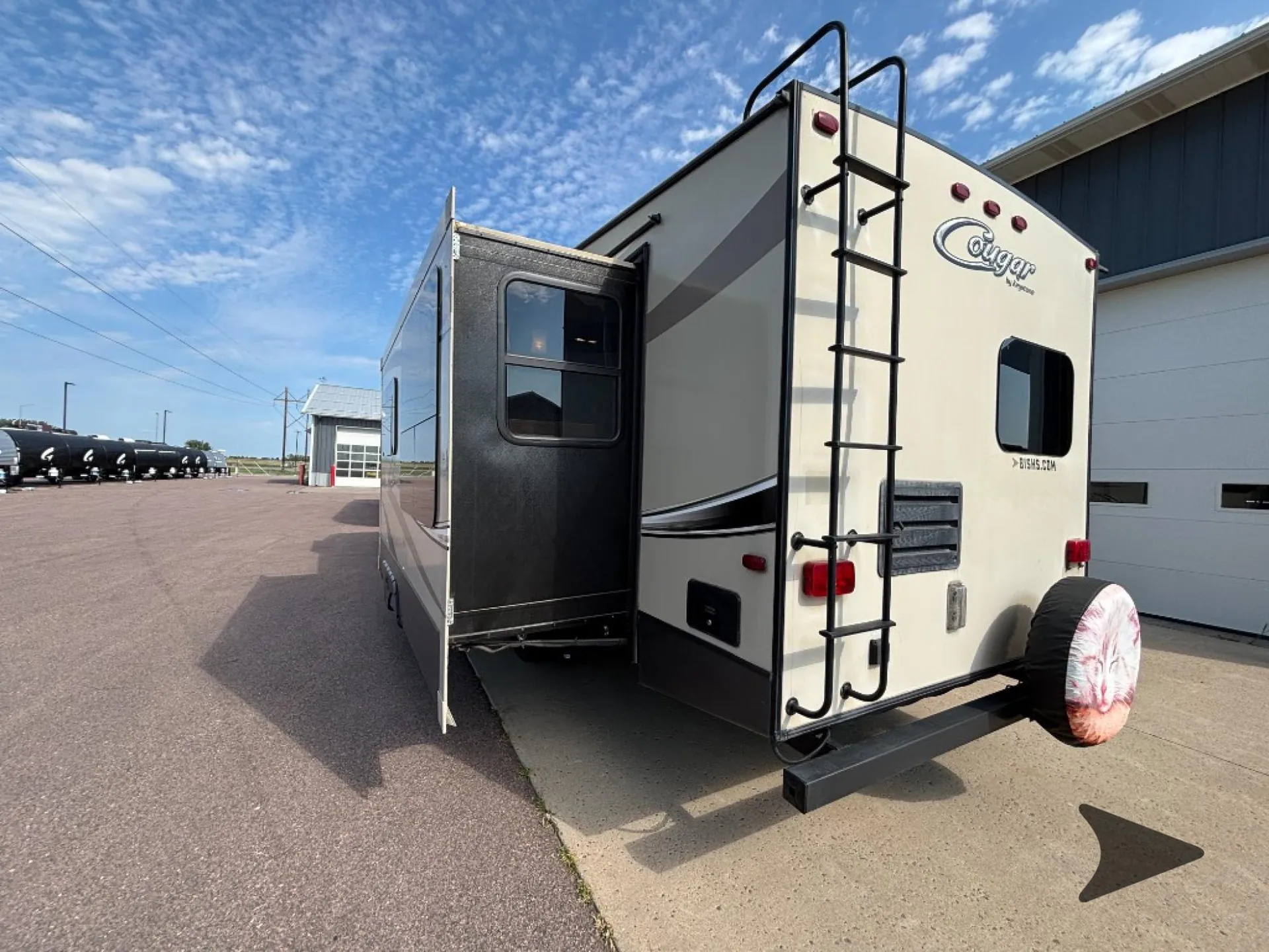 2016 Keystone Cougar XLite 28RKS - Photo 4