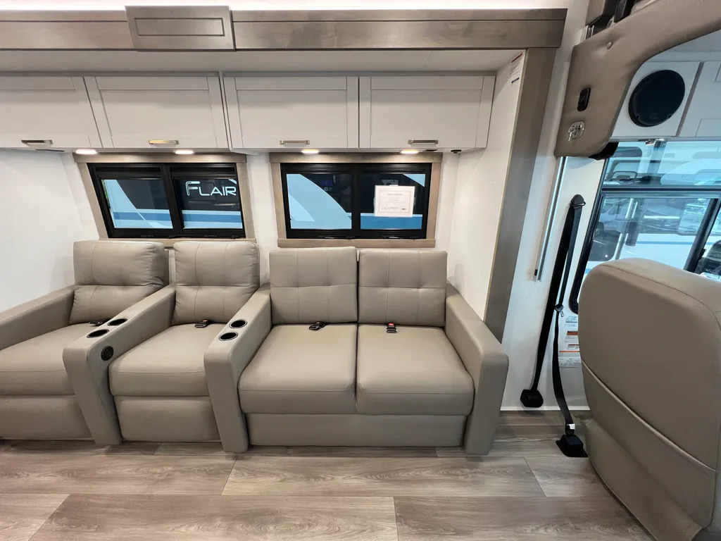 2027 Entegra Coach Vision XL 36C, Photos photo 14