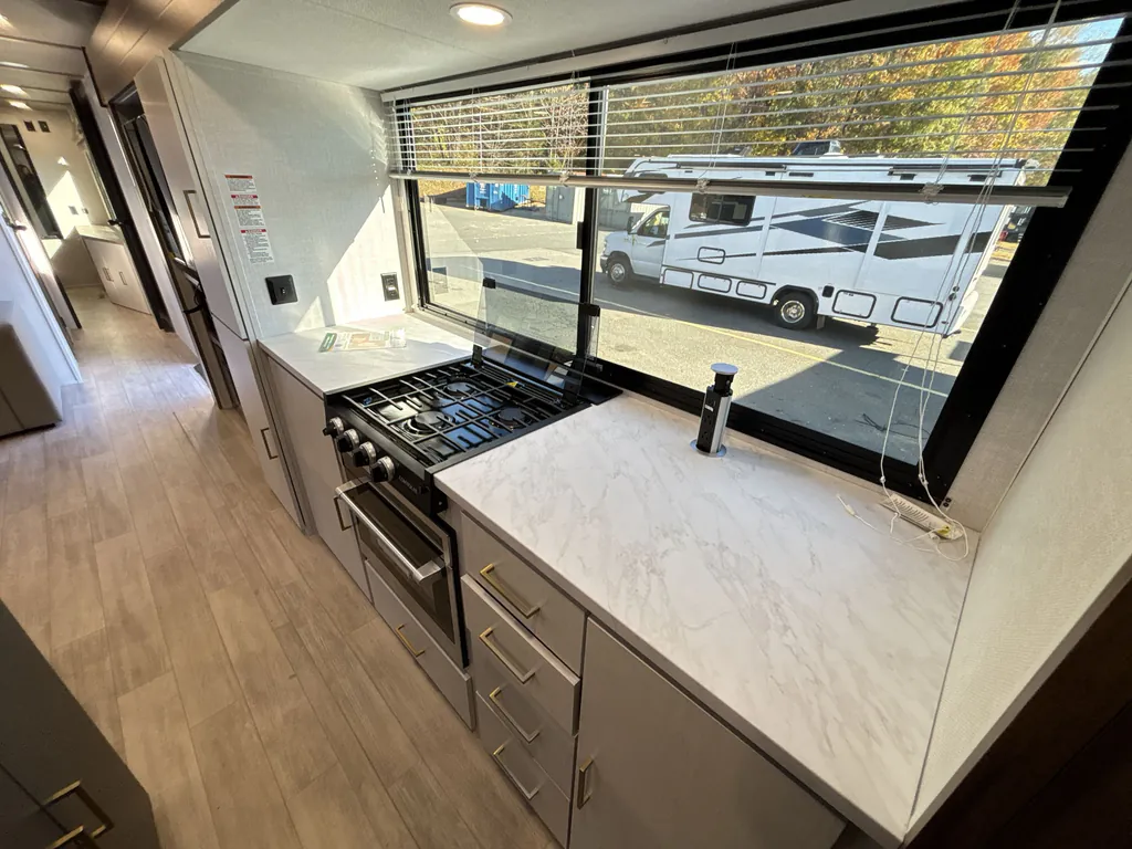 2026 Forest River Vibe 3400XL, Photos photo 20