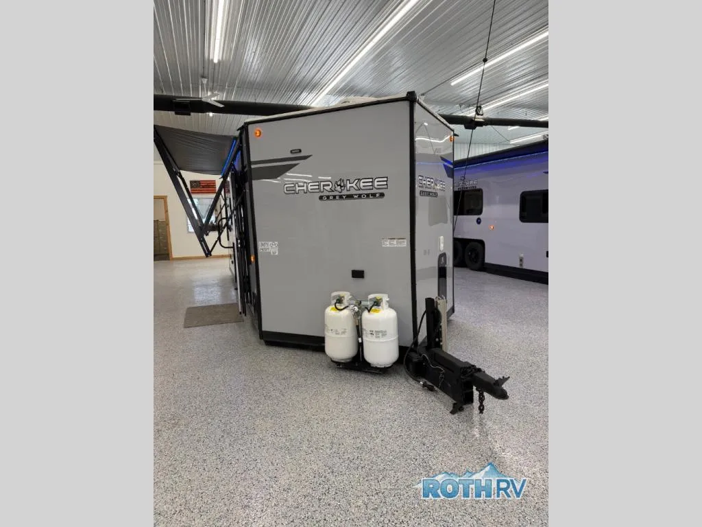 2026 Forest River Cherokee Grey Wolf Black Label 17MPHBL - Main photo