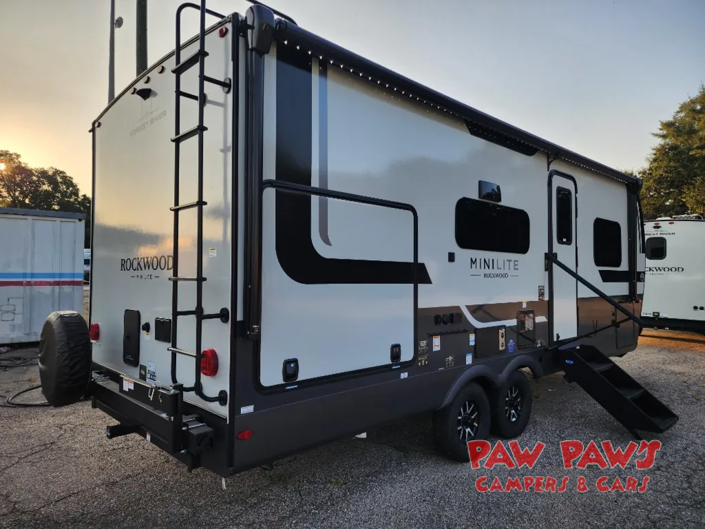 2027 Forest River Rockwood Mini Lite 2513S, Photos photo 3