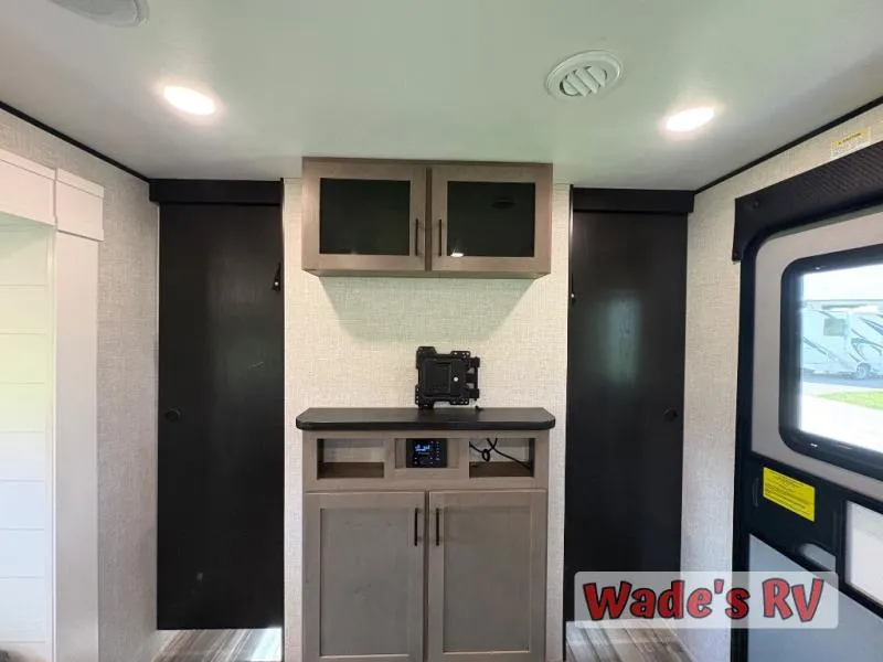 2025 Jayco Jay Flight SLX 261BHS - Photo 4