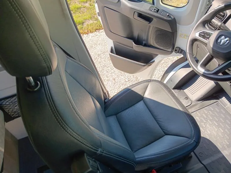 2023 Winnebago Solis 59PX - Photo 3