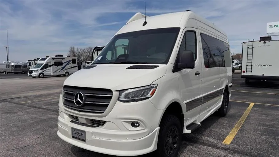 2027 Grech RV Vacanza-ion 19 AWD 19 - Photo 3
