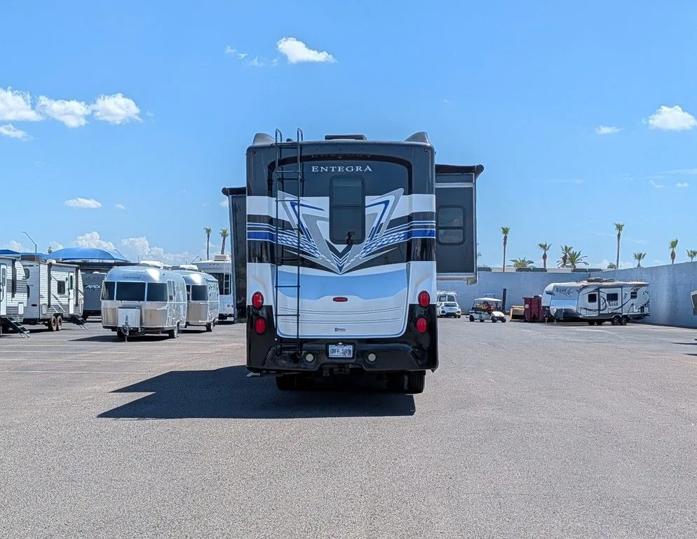 2023 Entegra Coach Accolade 37K, Photos photo 7
