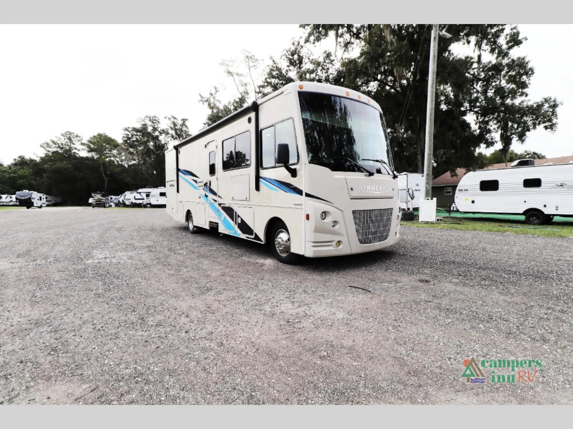 2020 Winnebago Vista 31B - Photo 2
