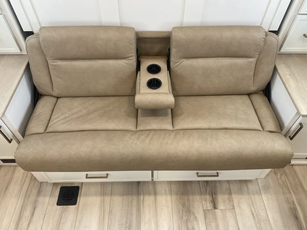 2026 Brinkley Model Ix 20X, Photos photo 9