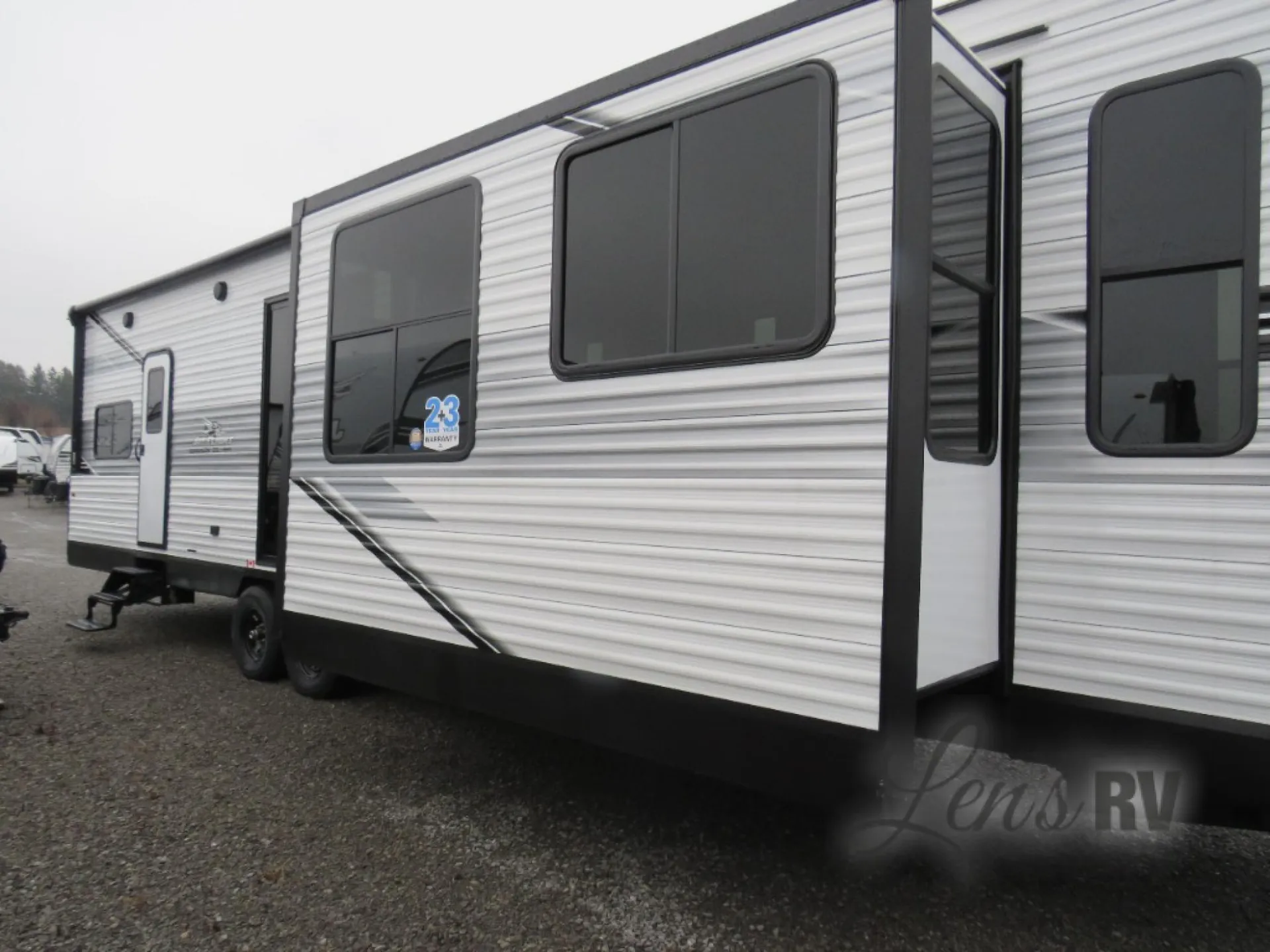2026 Jayco Jay Flight Bungalow 401FLTS - Photo 3