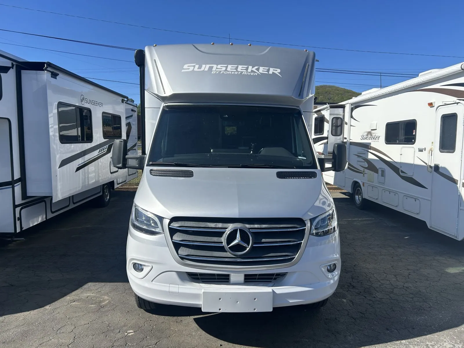 2020 Forest River Sunseeker 2400Q MBS - Photo 2