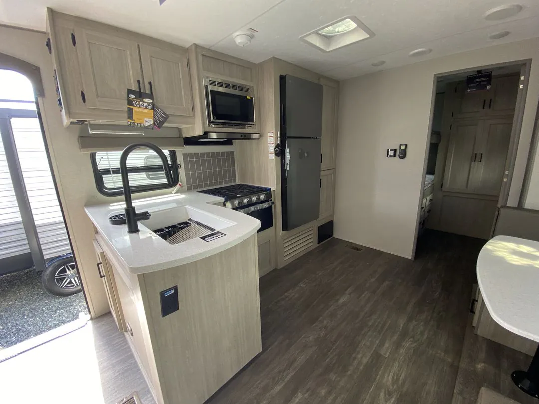 2026 Forest River Aurora 29TQS — Photo 5