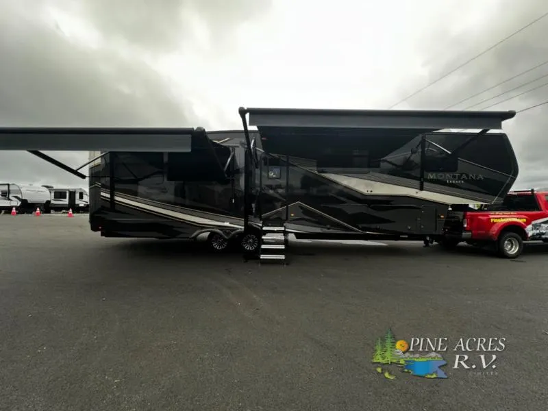 2025 Keystone Montana 3857BR - Photo 3