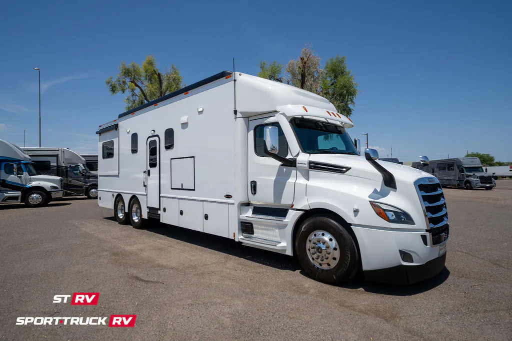 2023 Renegade RV Classic 38CSB - Photo 2
