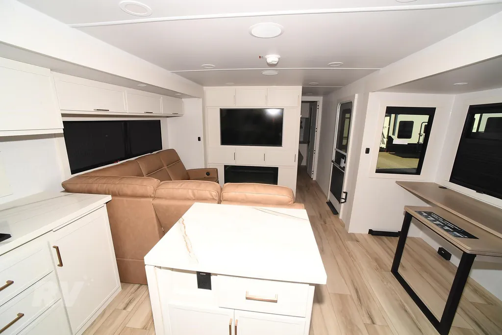 2026 Brinkley Model I 280, Photos photo 16