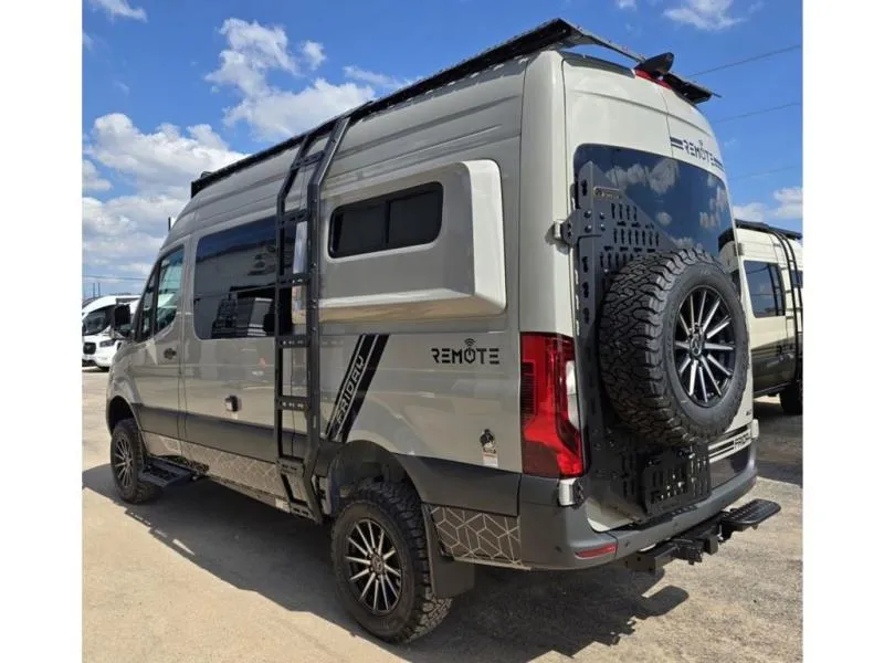 2026 Remote Van Friday 144WB - Photo 4