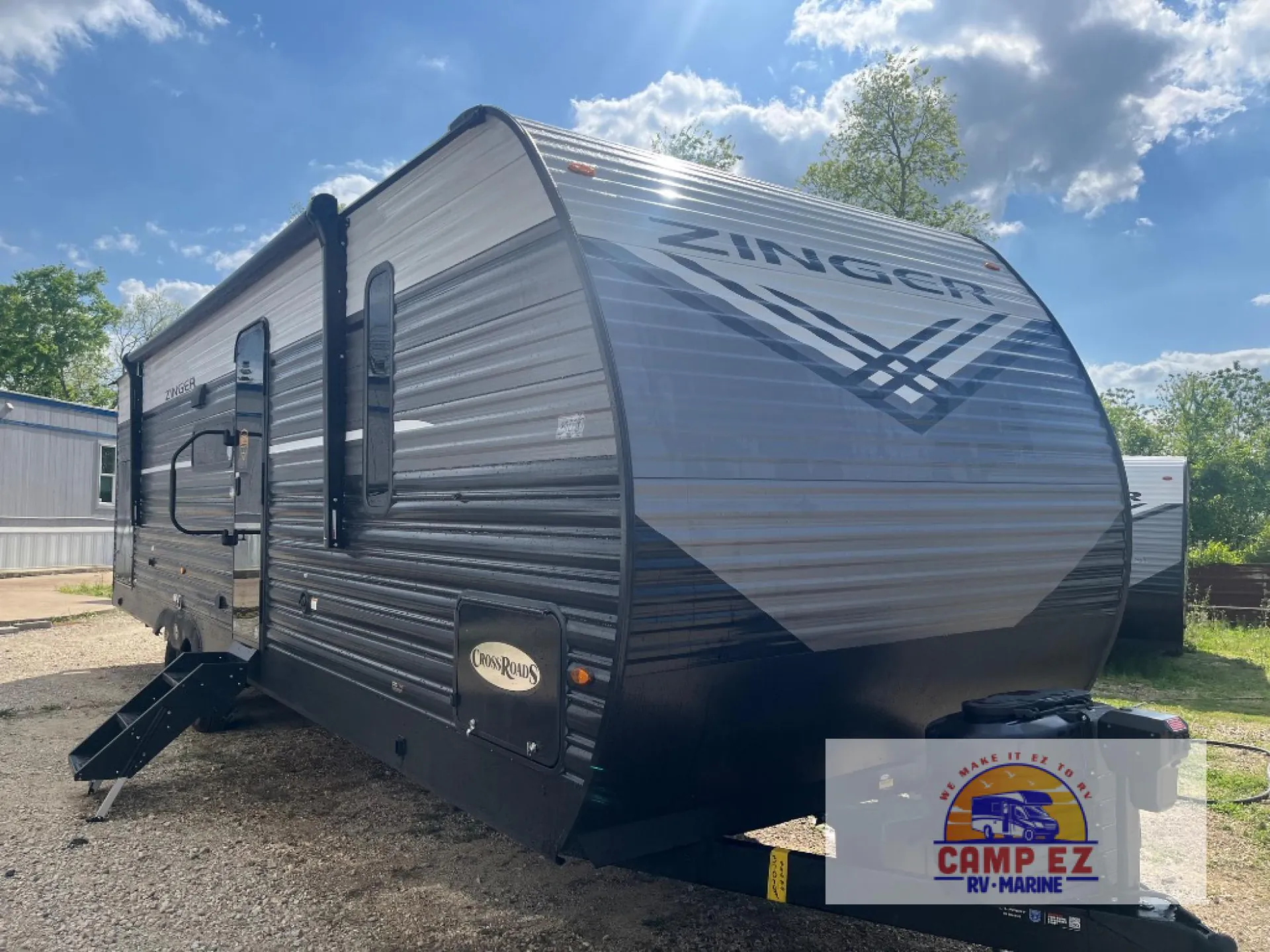 2026 CrossRoads Zinger Lite 295BH - Photo 2
