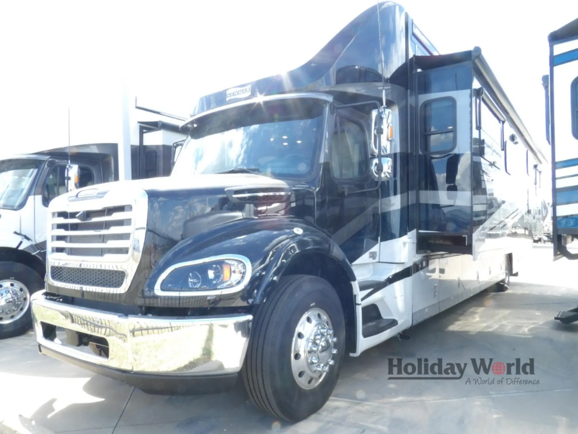 2026 Newmar Super Star 4140 - Photo 3