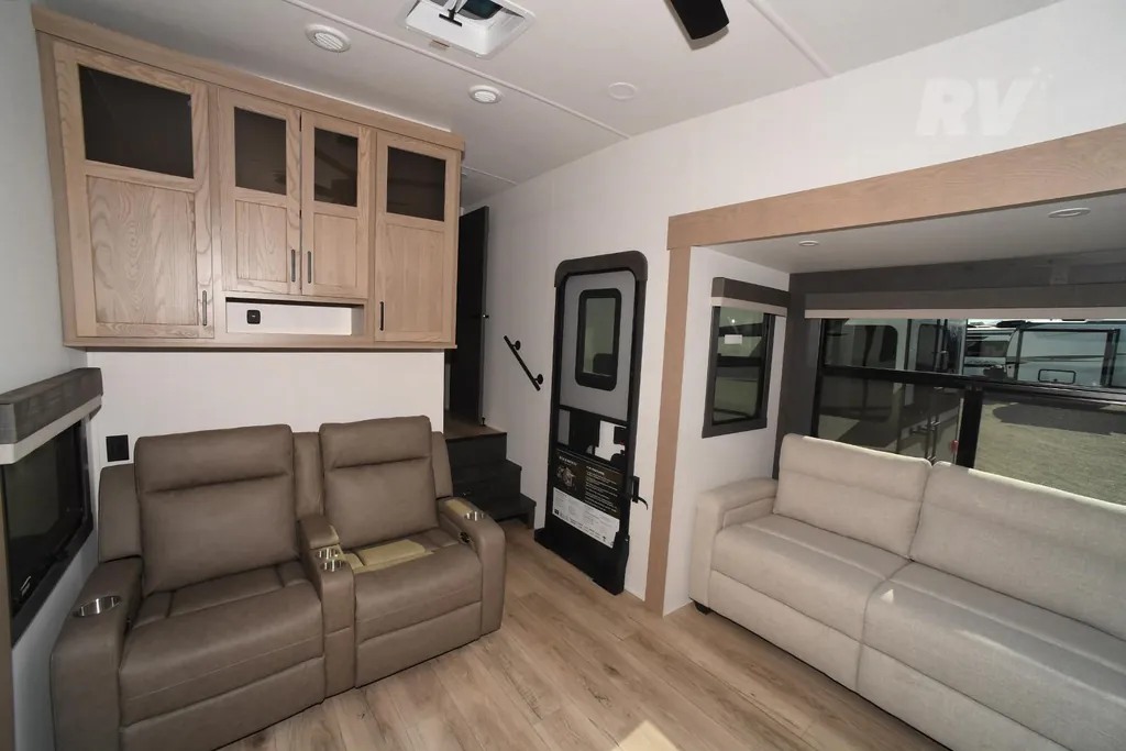 2026 Forest River Rockwood Signature 371RK, Photos photo 13