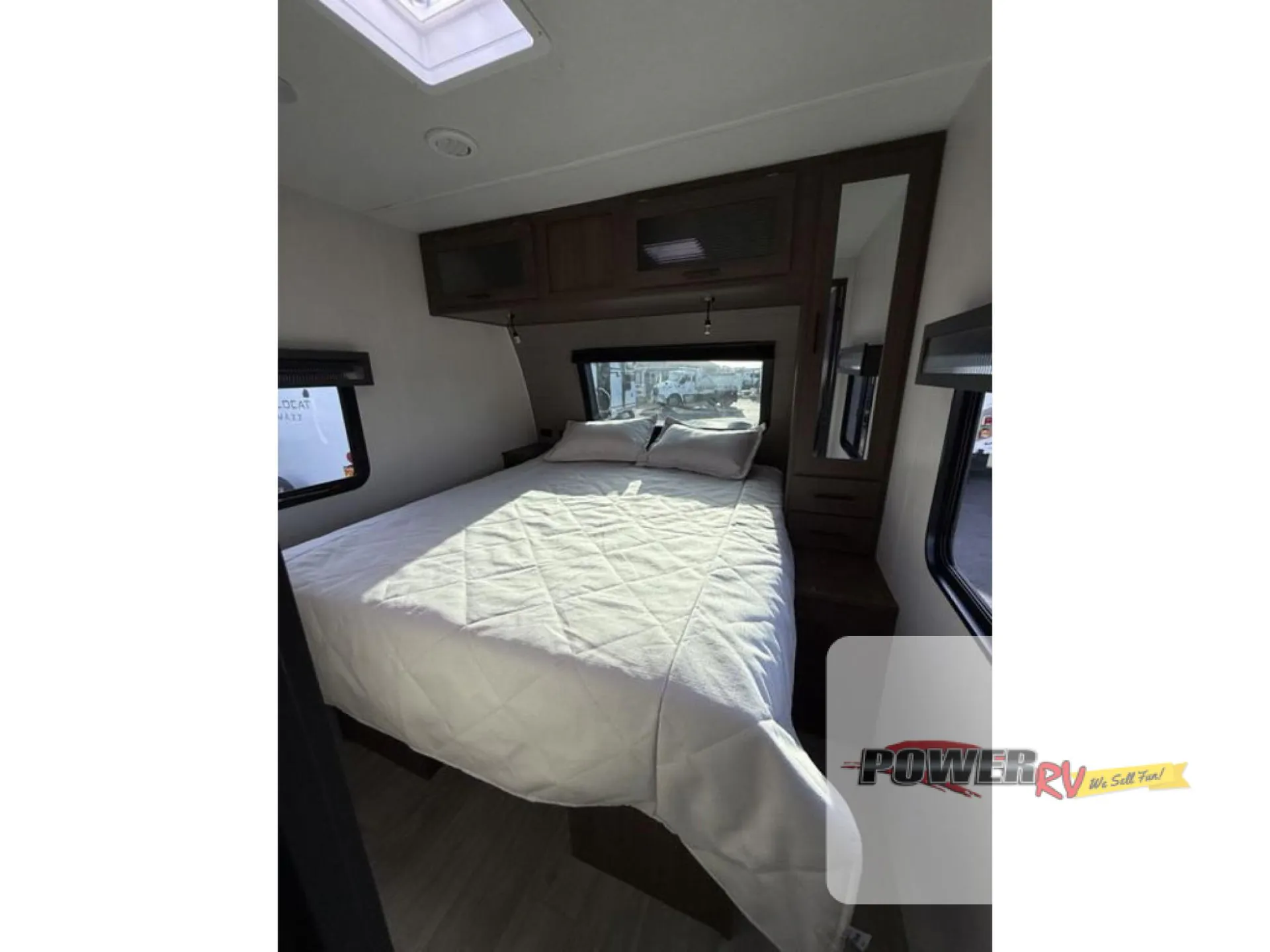 2026 Forest River Wildcat Maxx 305MBX dealer photo 6 from Power RV