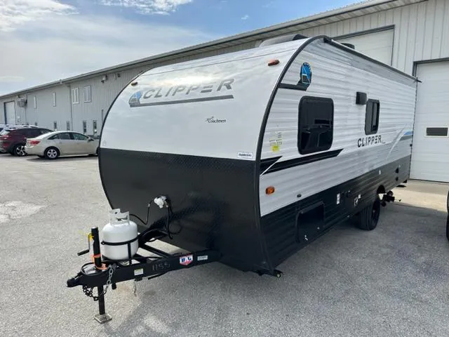 2022 Coachmen Clipper 182DBU - Photo 2