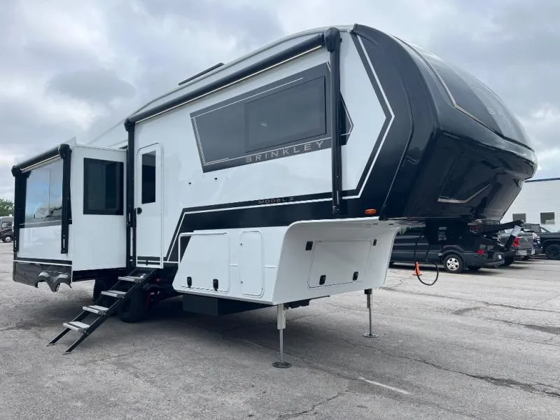 2027 Brinkley Model Z New    2700 - Main photo
