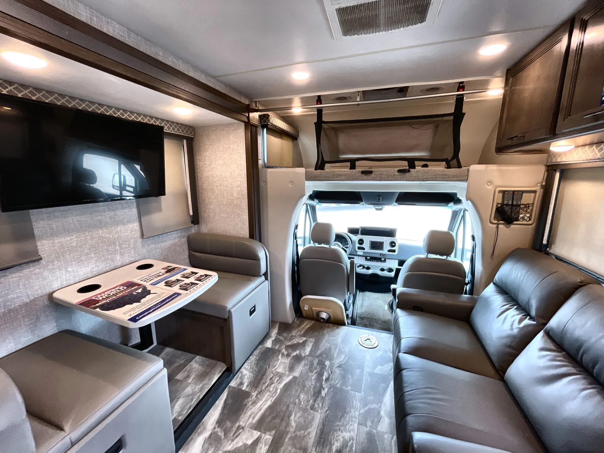 2022 Thor Motor Coach Quantum Sprinter DS24 — living area main