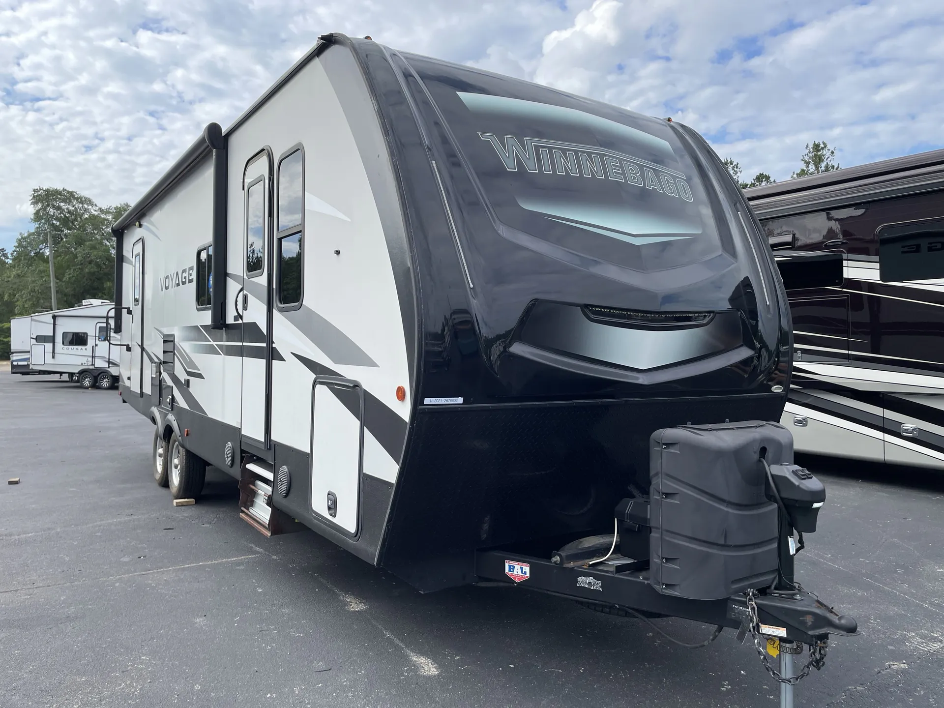 2021 Winnebago Voyage 2831RB - Photo 2
