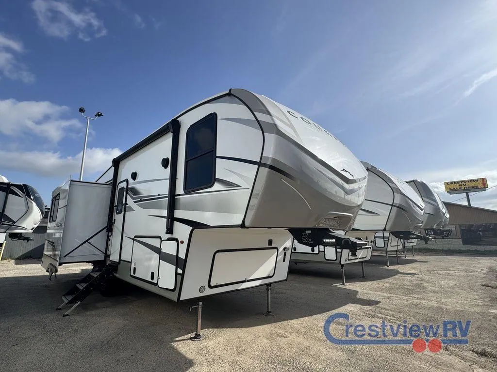 2025 Keystone Cougar Half-Ton 27SGS - Photo 3