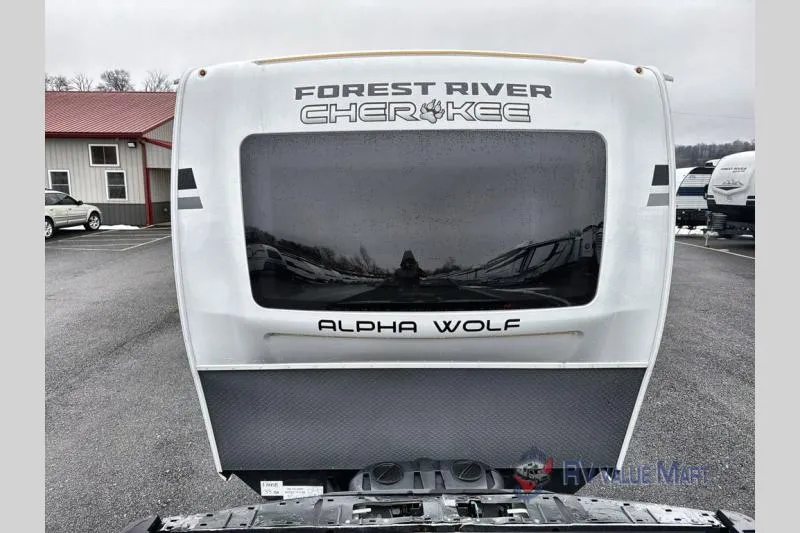 2026 Forest River Cherokee Alpha Wolf 33BH - Photo 4