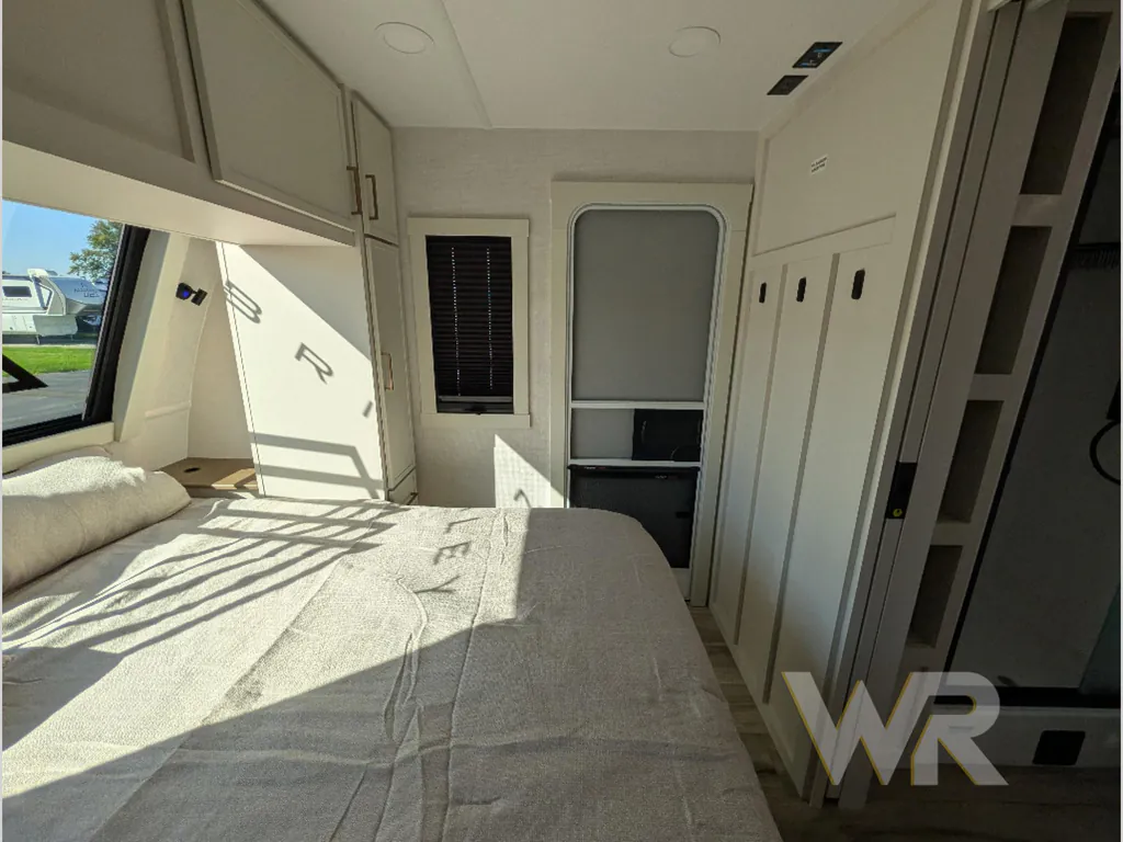 2027 Brinkley Model I 290, Photos photo 16