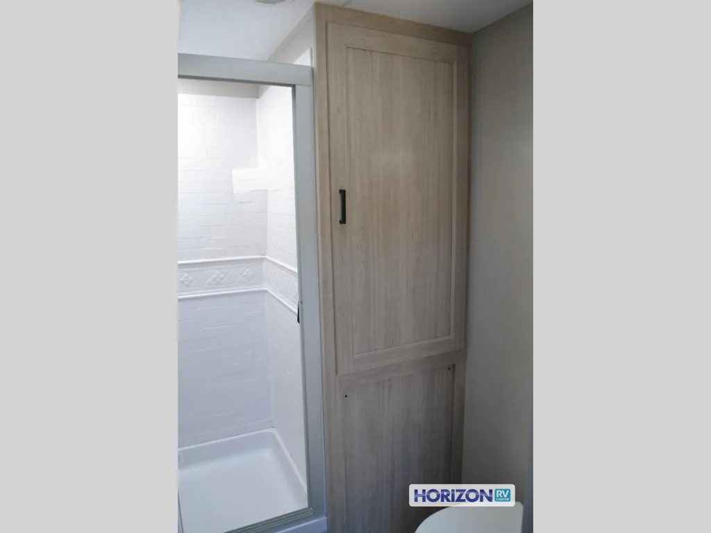 2026 Coachmen Catalina Legacy Edition 323MAZE, Photos photo 22