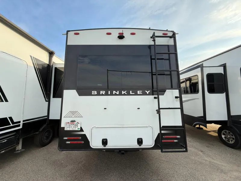 2025 Brinkley Model Z 3100, Photos photo 6