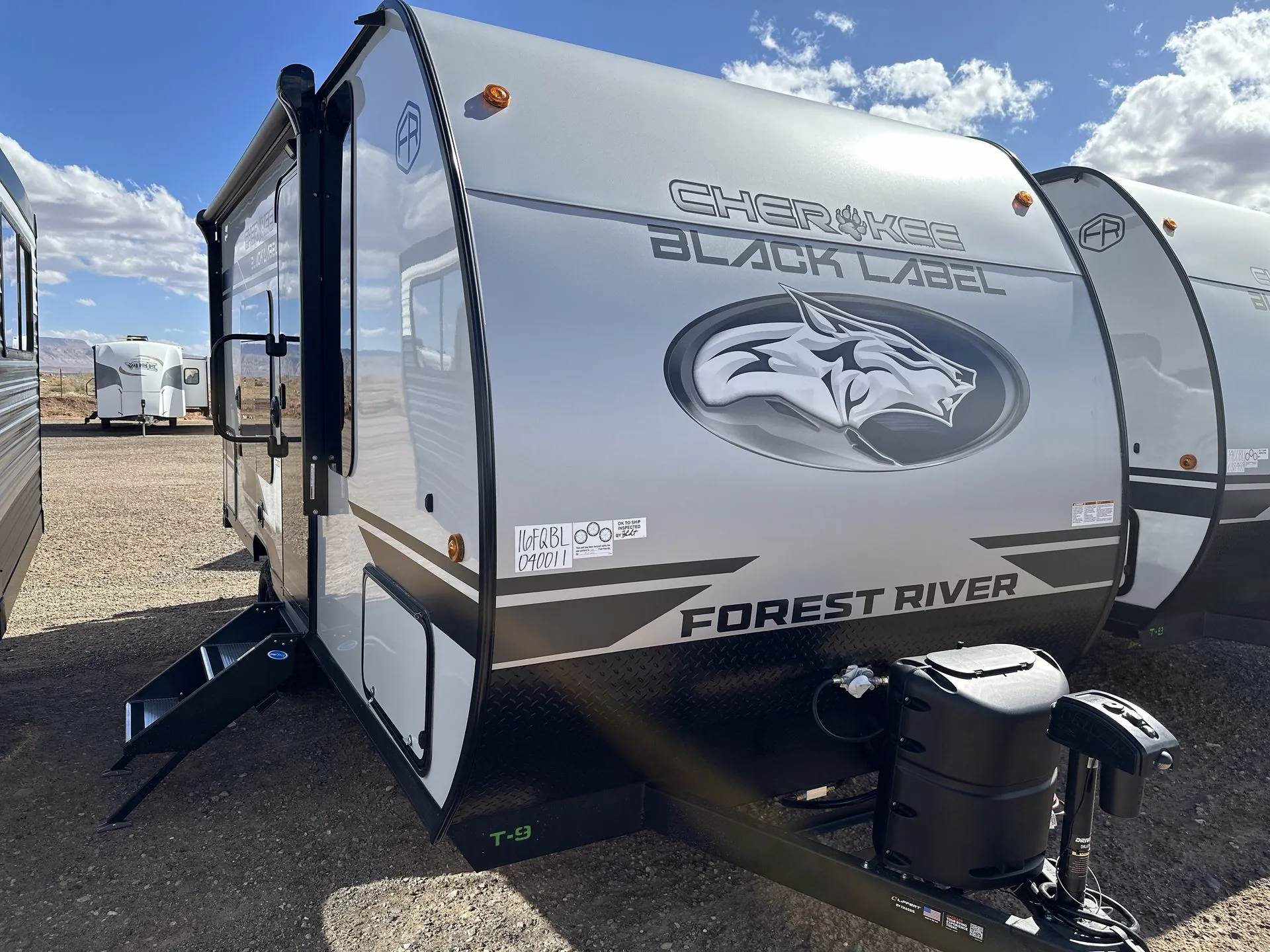 2026 Forest River Cherokee Wolf Pup Black Label 16FQBL