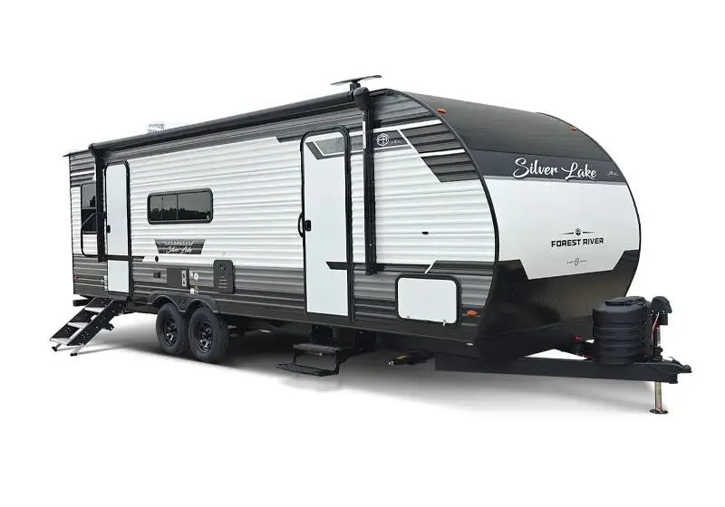 East to West Silver Lake 2600RB exterior