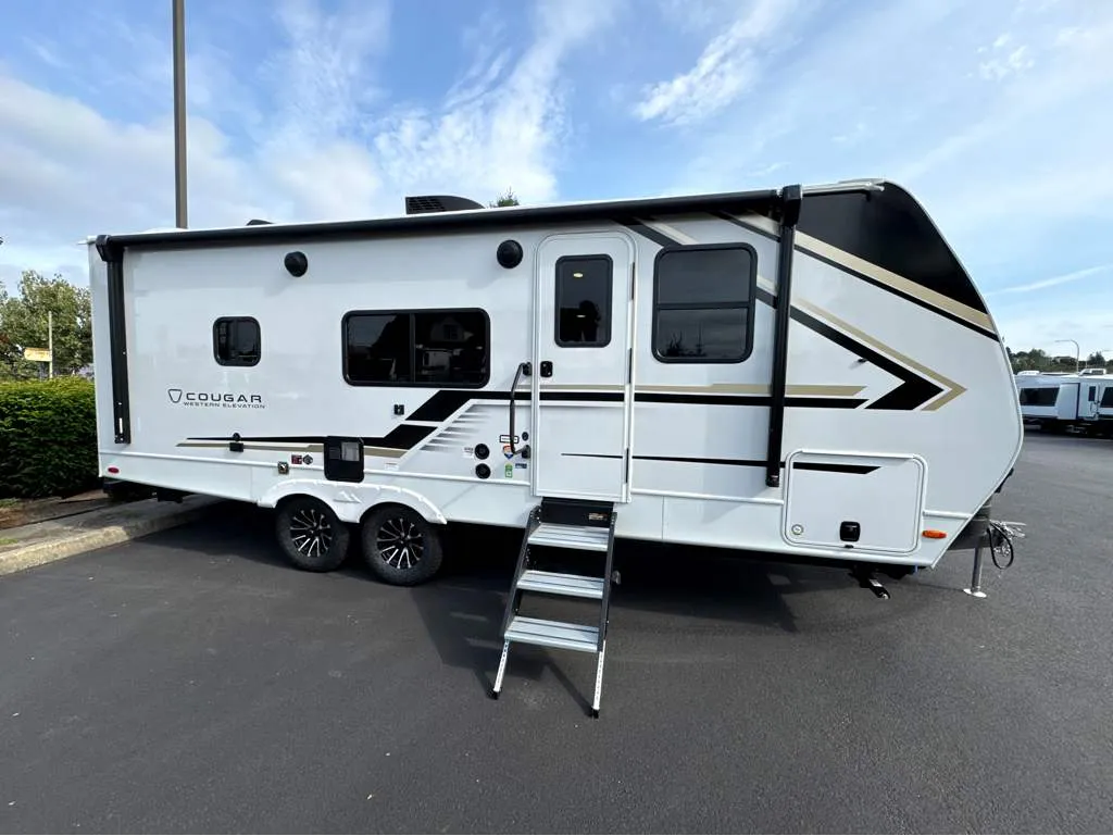 2026 Keystone Cougar Western Elevation 22MLWE - Photo 3