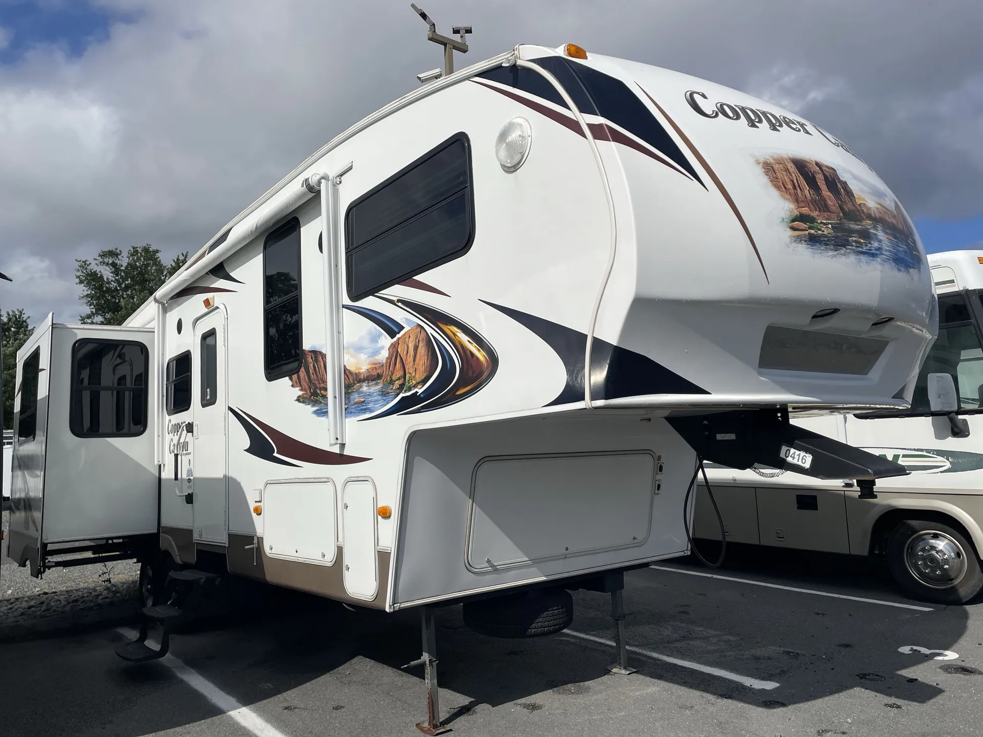 2010 Keystone Sprinter Copper Canyon 273FWRET - Photo 2