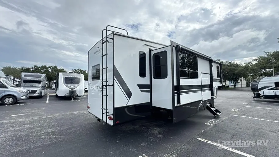 2026 Keystone Montana High Country 325RK - Photo 4