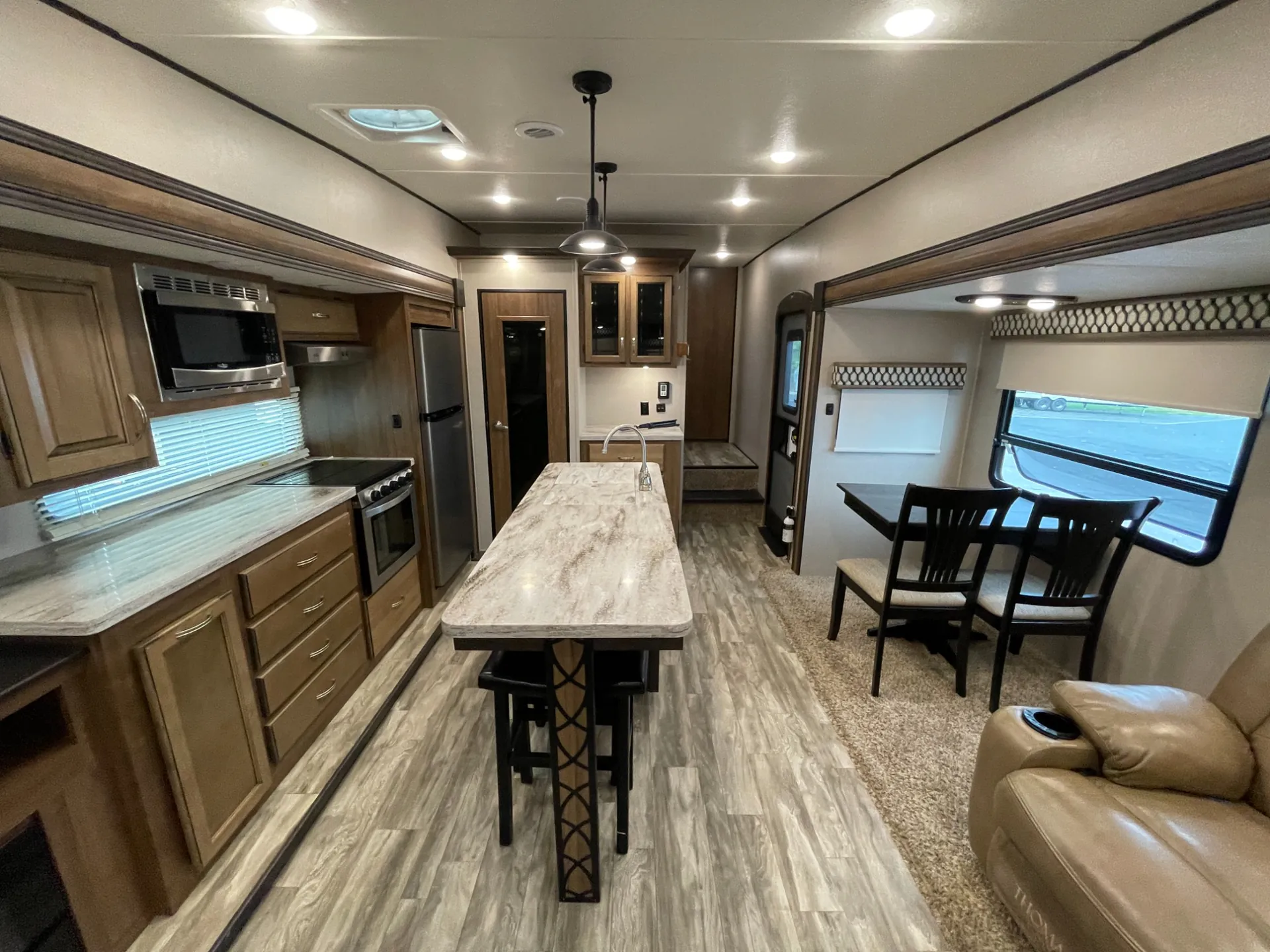 2020 Coachmen Chaparral Lite 30RLS - Photo 3