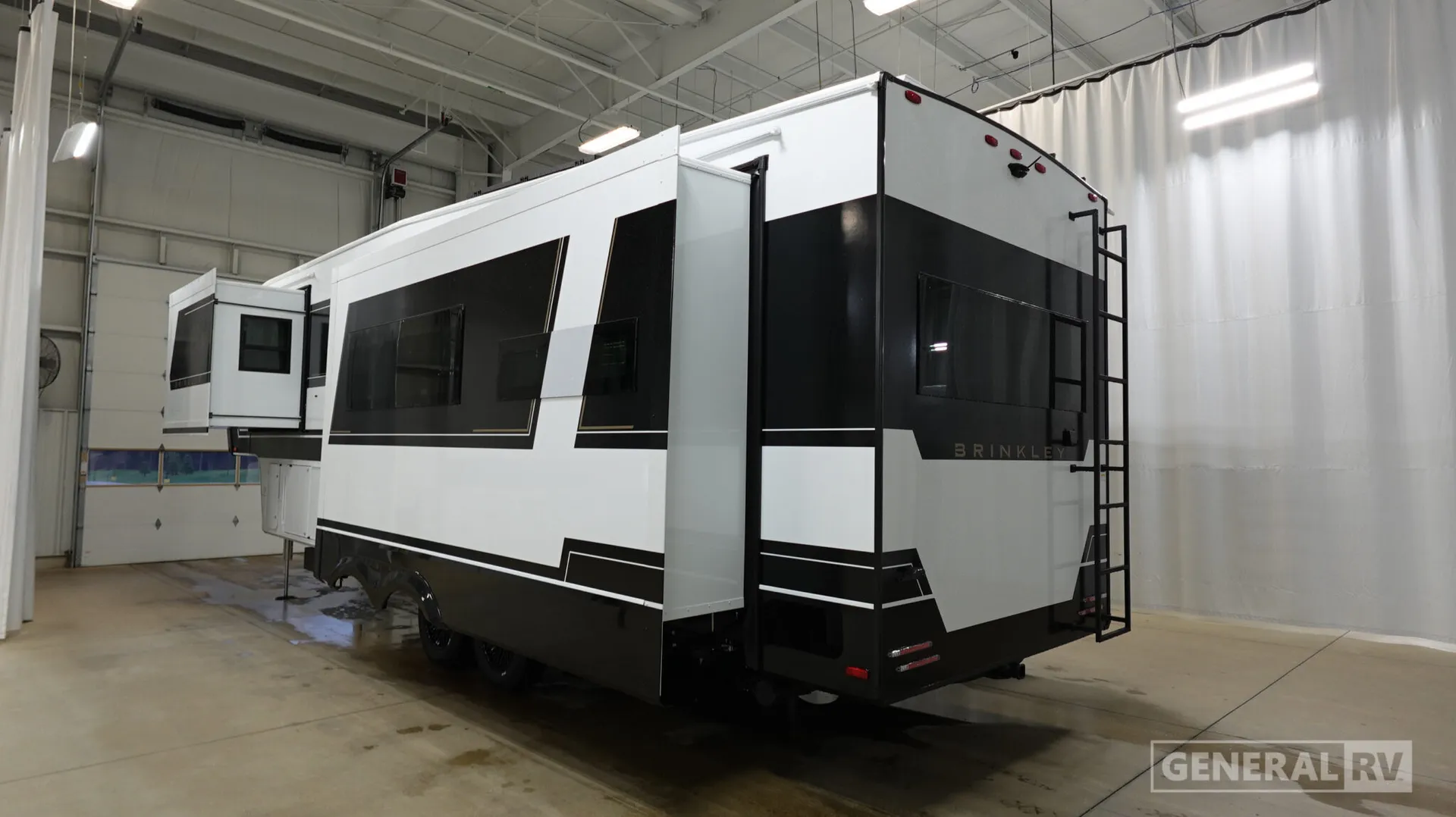 2026 Brinkley Model Z 3200 - Photo 4
