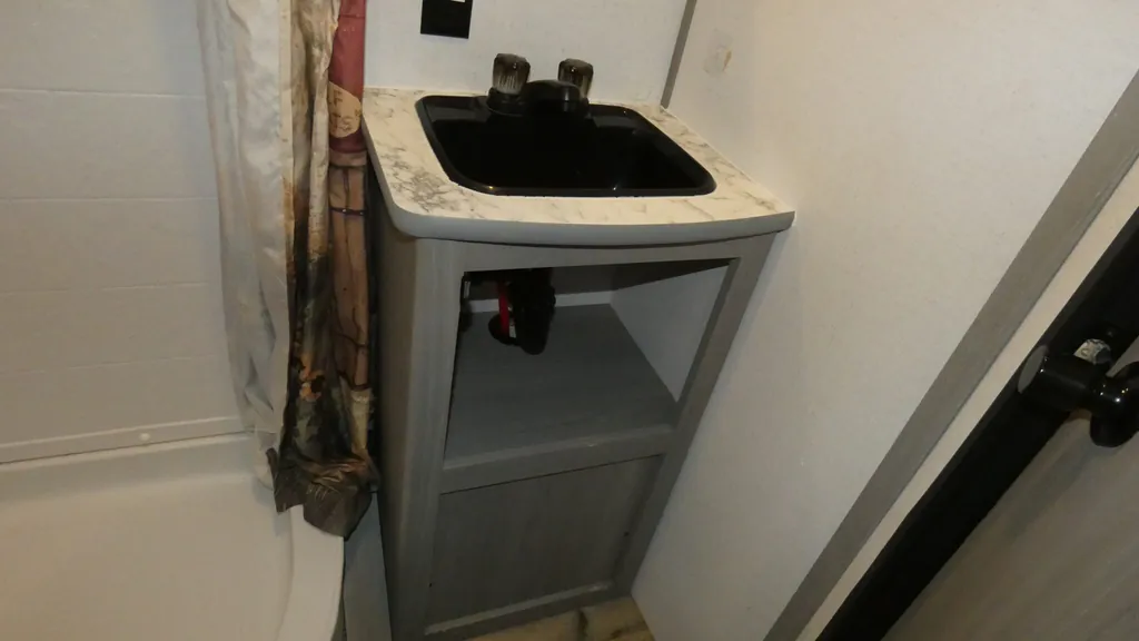 2024 Dutchmen Coleman Lantern  264RL, Photos photo 13