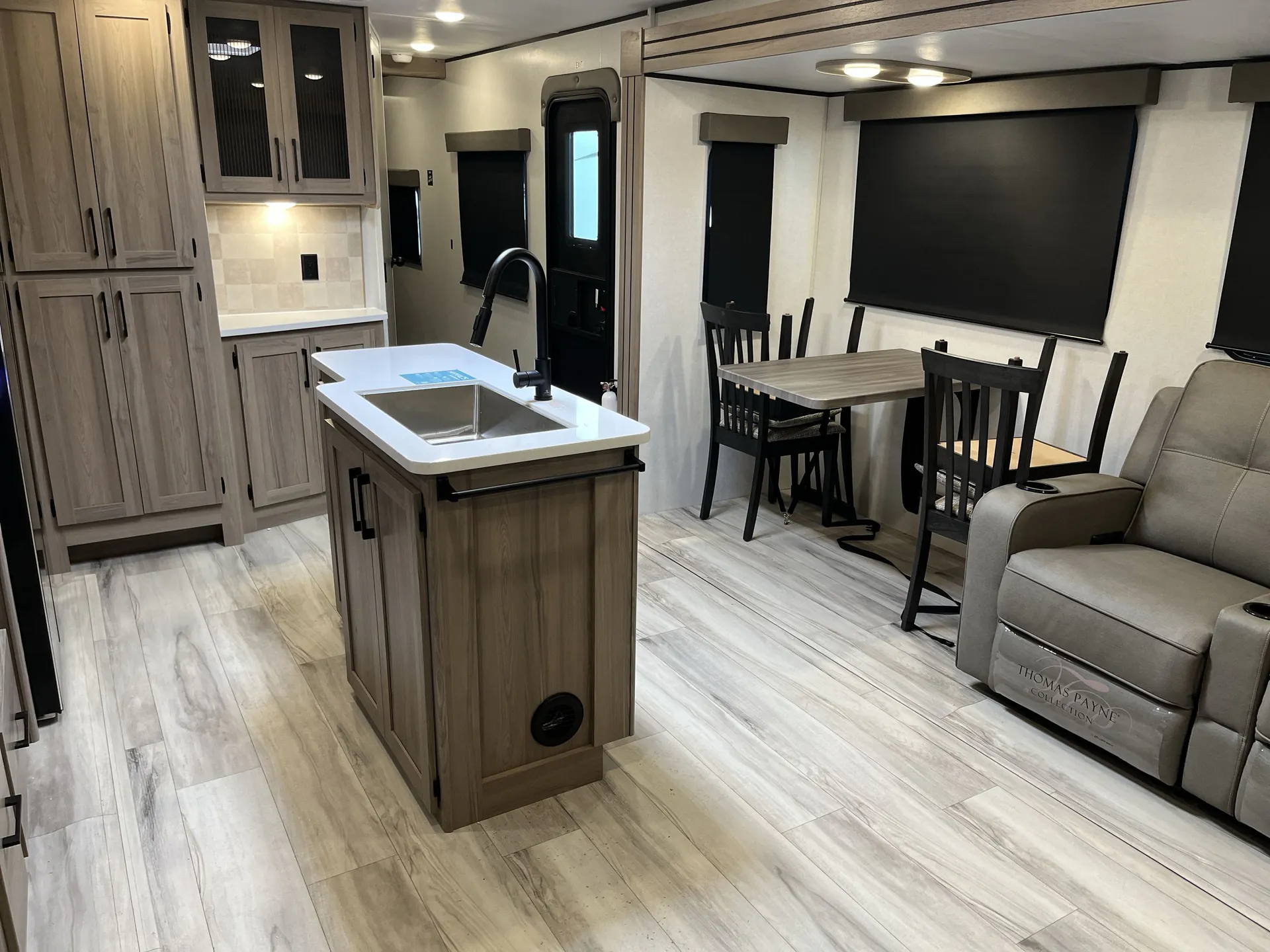 2026 Keystone Coleman Legacy 2950RL - Photo 4
