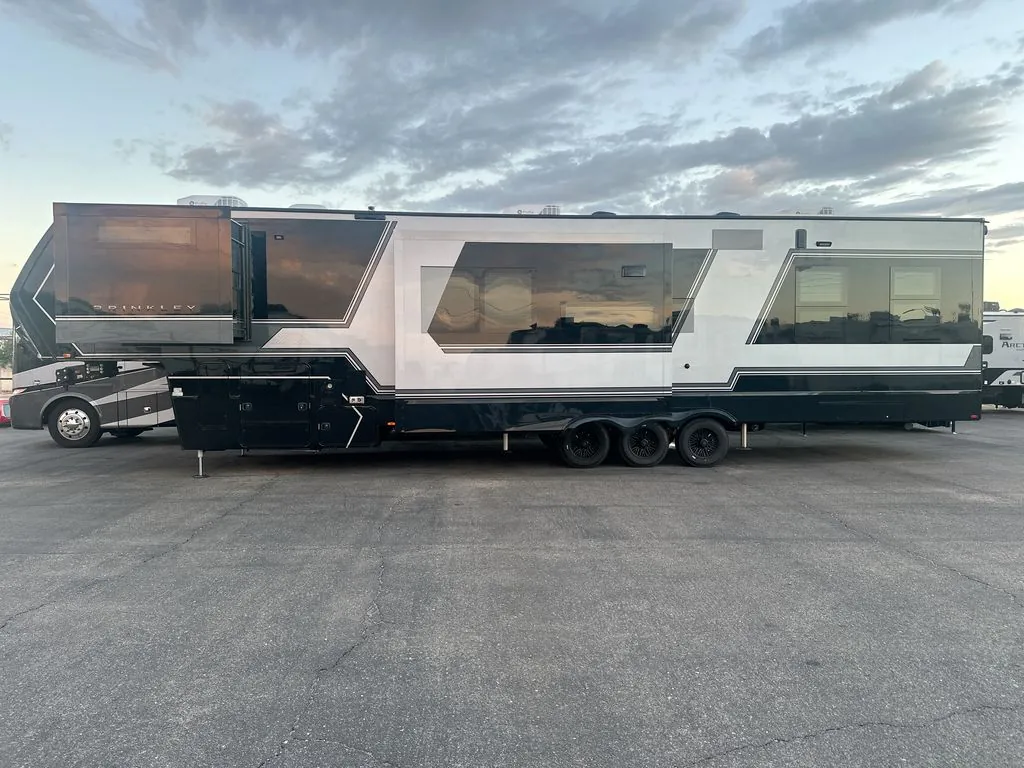 2026 Brinkley Model G 3970, Photos photo 2