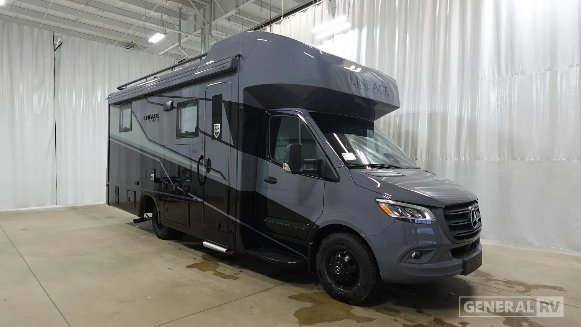 2026 Grand Design Lineage Series M 25FW - Photo 2