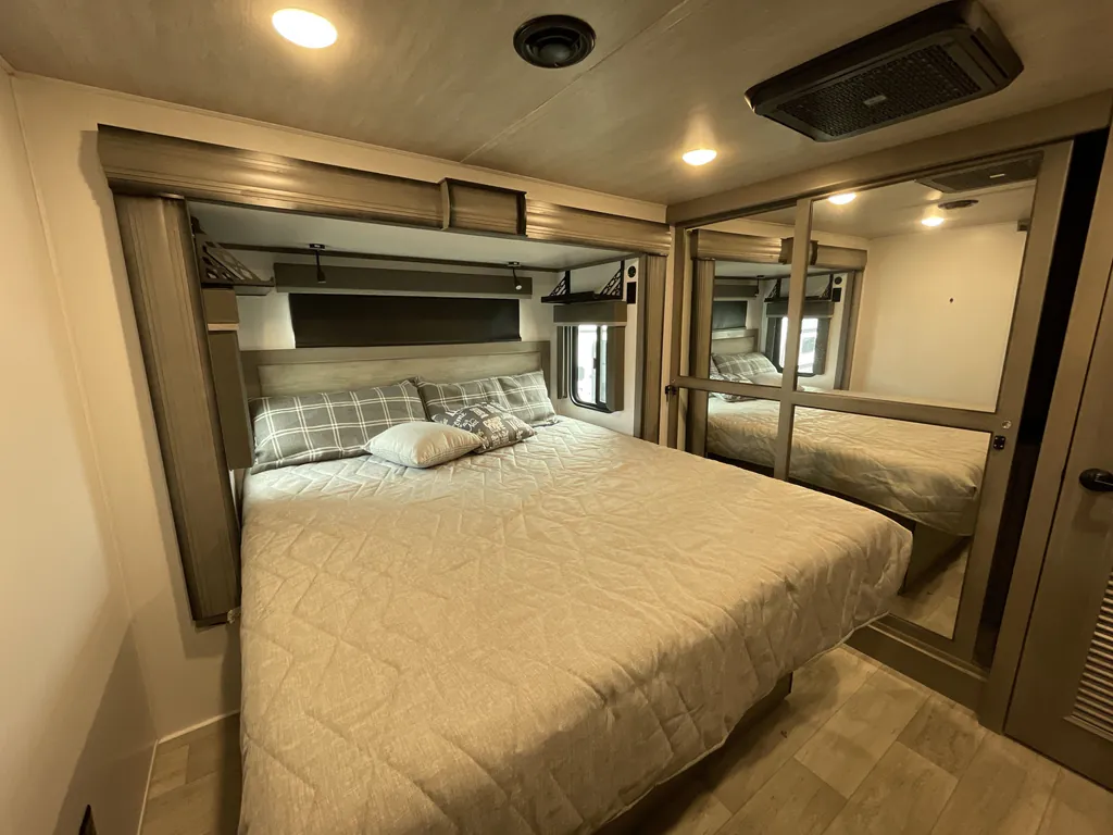 2022 Keystone Montana 3231CK, Photos photo 21