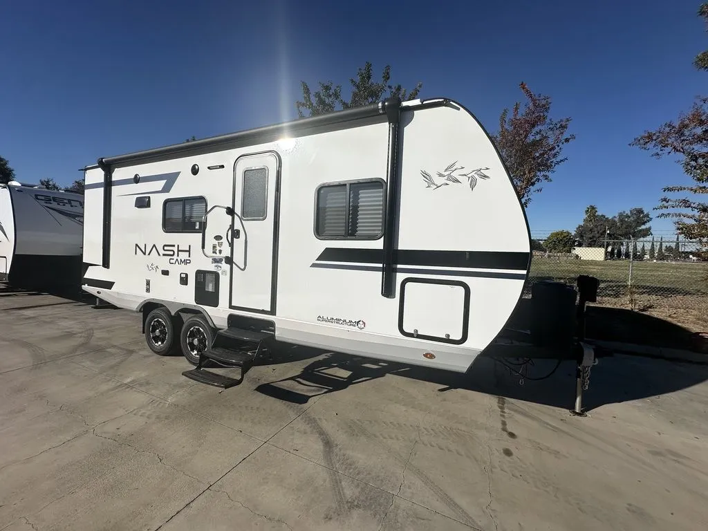2026 Northwood Nash 23D - Photo 2