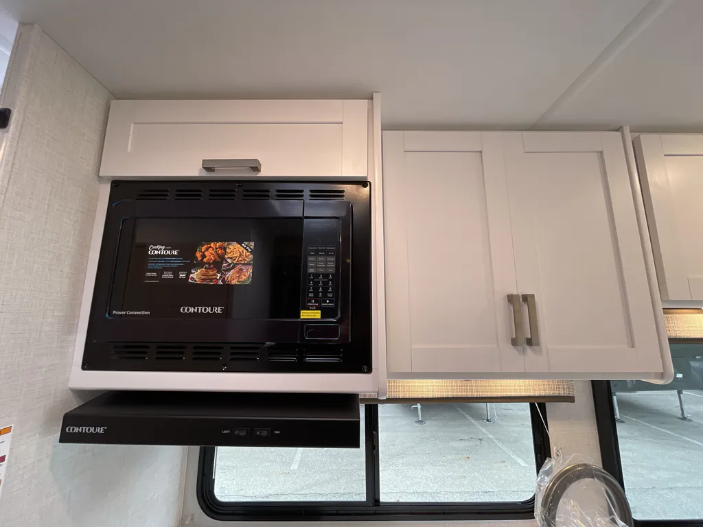 2026 Thor Motor Coach Freedom Elite 28HZ, Photos photo 8